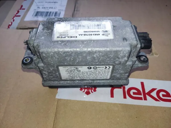 OEM 4R83-G768-AA Radar Cruise Control Module image 5