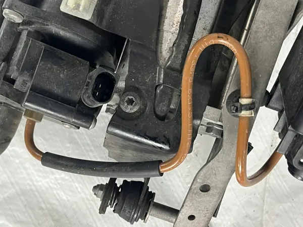 Compresor suspensión aire OEM 443020019 - Usado image 10
