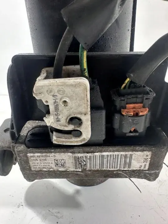 Pompe de direction assistée Peugeot 5008 2014 OEM 9806435680 image 7