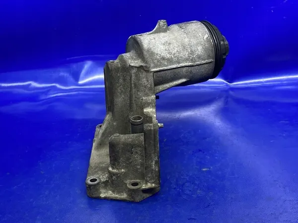 Oljefilterhus VW T5 Touareg 2.5 TDI BPC image 3