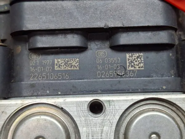 Unidad de control bomba ABS OEM S26279084 Fiat Panda III image 4
