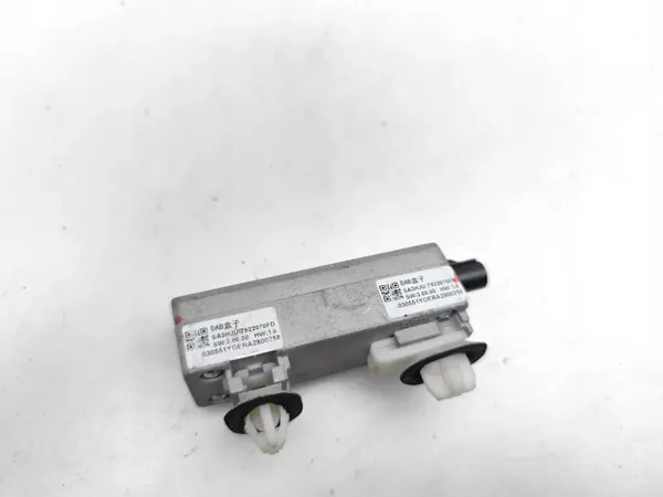 BYD Antenneversterker OEM SA3HJU-7922070FD Gebruikt image 7
