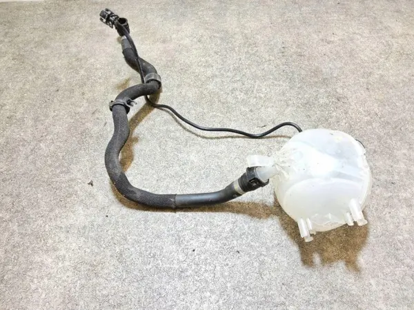 Expansionstank OEM 9824198680 för Citroen C4 III image 4