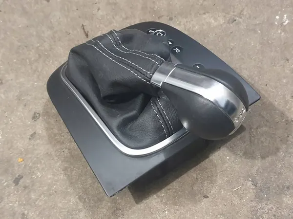 Växelspak och manschett VW Scirocco III 2.0 TFSI image 2