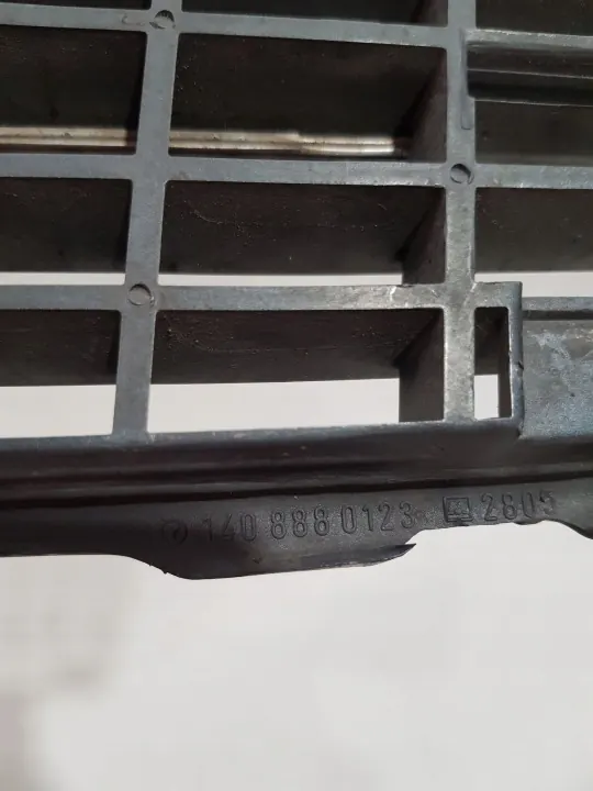 Front-Lüftungsgitter OEM 1408880123 für Mercedes S W140 image 3