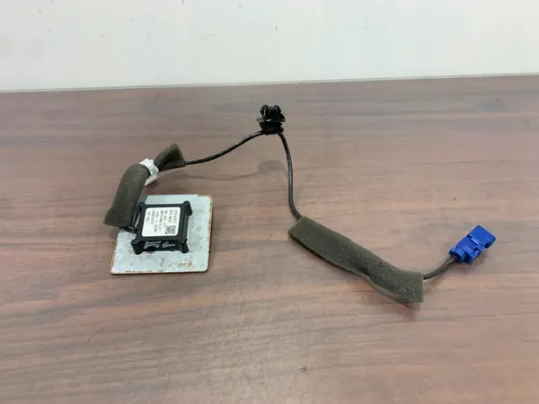 Mitsubishi Outlander GPS-anten OEM 8751A162 image 2