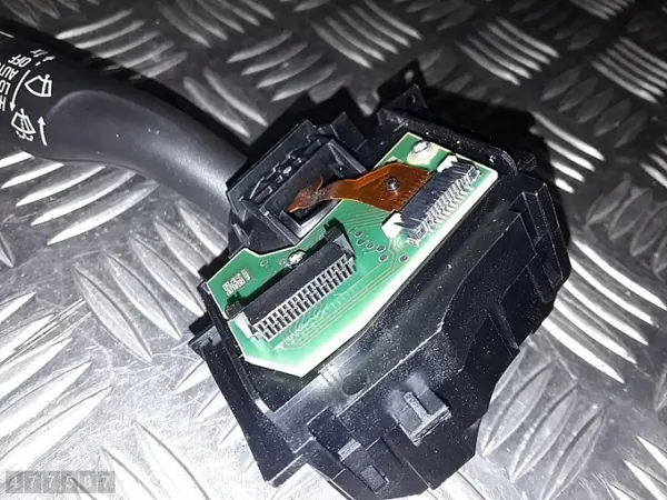 Interruptor Opel OEM AM-477587 para Mokka B 2023 image 3