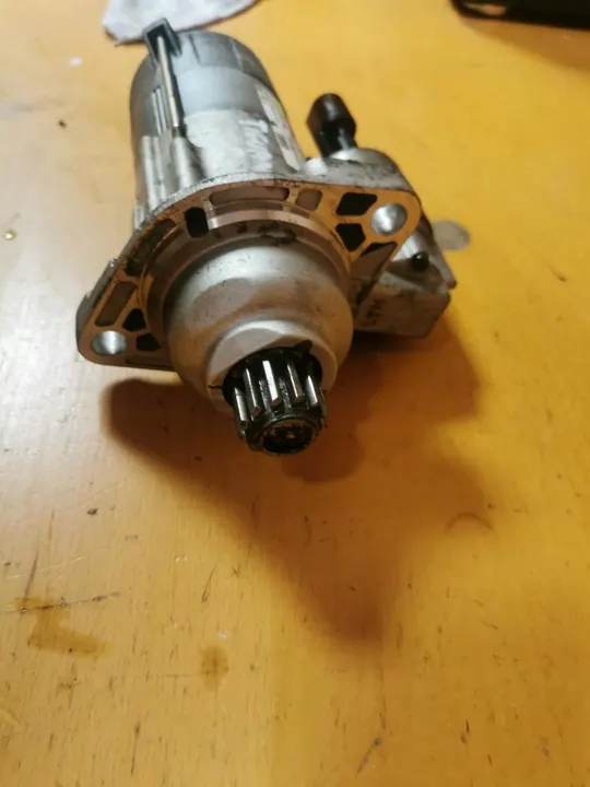 VW Passat B6 2.0 TDI Starter 02M911024P image 4