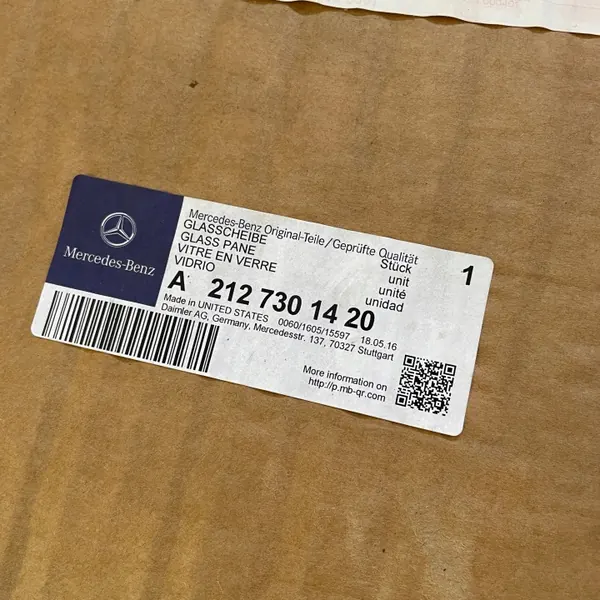 Mercedes E W212 Oikea Takaovi Lämpölasi OEM A2126710000 image 10