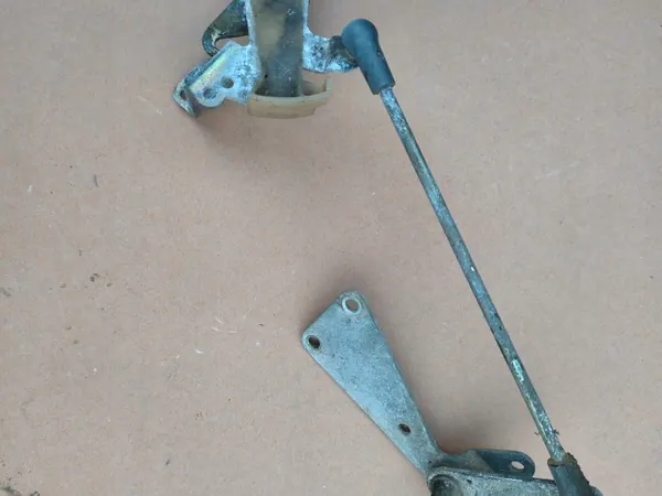 Mécanisme de pédale d'accélérateur MERCEDES W124 2.5d OM602 image 5