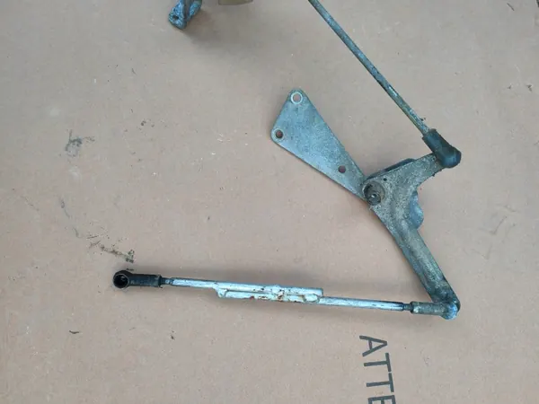 Mécanisme de pédale d'accélérateur MERCEDES W124 2.5d OM602 image 7