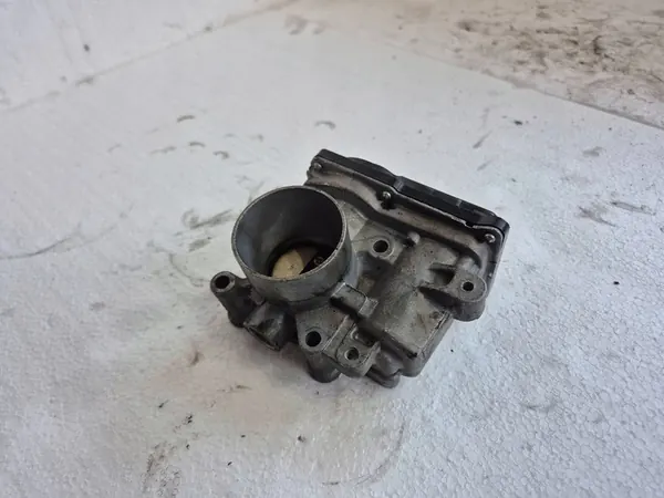 Gasklep Renault Modus Dacia 1.2 16V H8200284968 image 2