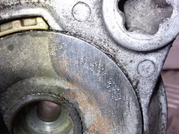 Tensor de correia alternador Volvo OEM 31330379 - Usado image 3