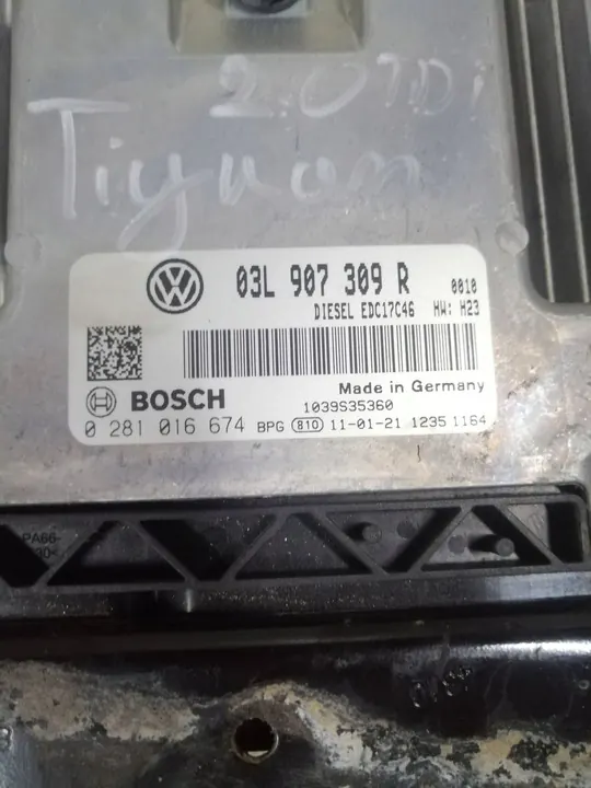 Volkswagen Touran II 2012 ECU Moduuli image 2