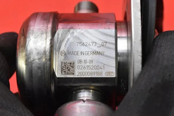 Pompe à carburant OEM 7562473 pour BMW E90/E91 2.0i 170CH image 6