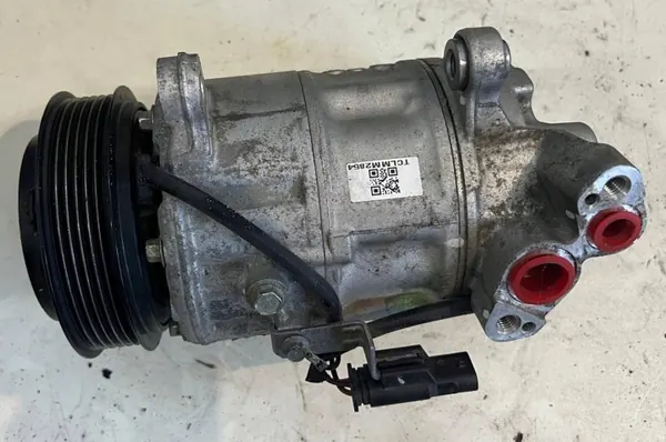 Ilmastointikompressori OEM 6842618 BMW X1 F49 image 3