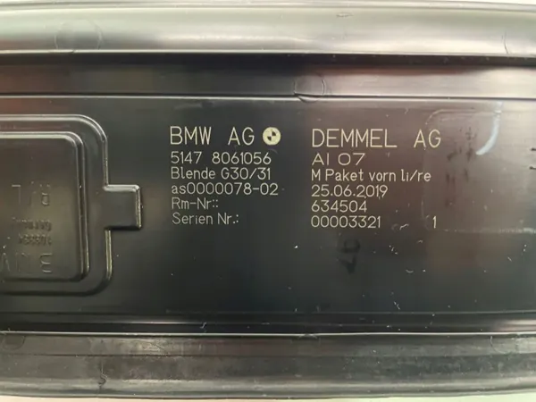 BMW 5 G30 G31 2017 Set binnenste dorpelstrips OEM 8061056 image 5