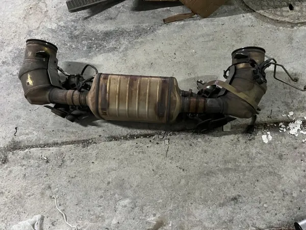 Porsche 911 992 Abgaskatalysator OEM 992251053A image 2