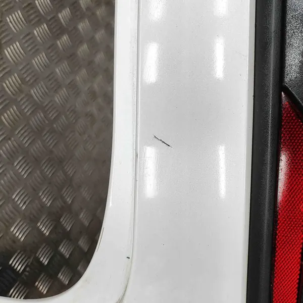 Paraurti posteriore completo Tesla Model Y Lift PBSB image 8