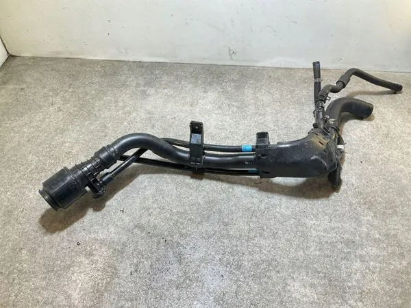 Polttoainesäiliön putki OEM 250109Z12P Kia 1.5L image 3