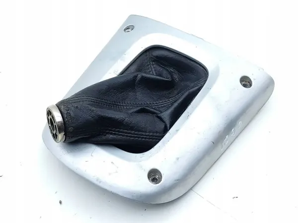 Pommeau de levier Toyota RAV4 XA20 OEM 5880442010 image 2