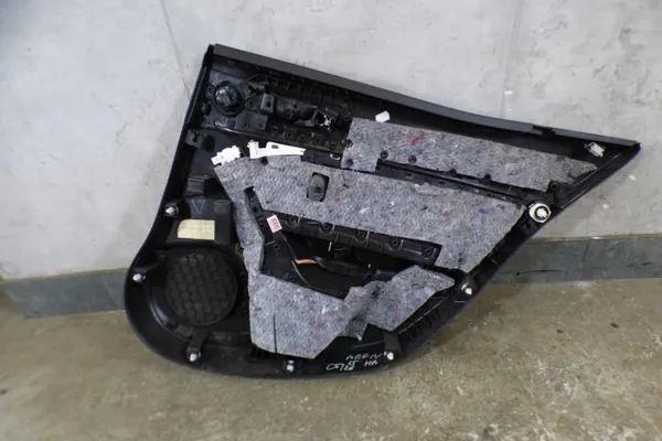 Renault Megane IV Dörrklädsel Vänster Bak OEM 829A12438R image 3