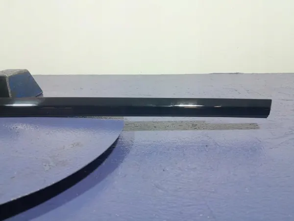 BMW 2 F44 Deurschraper Links Achter OEM 7483139 image 3