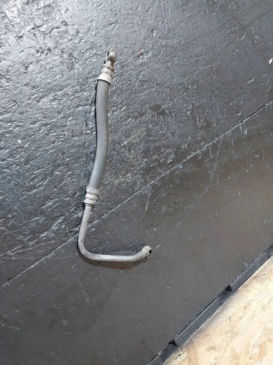 Linha de fornecimento de óleo do turbocompressor BMW 5 E39 530D M57D30 image 4