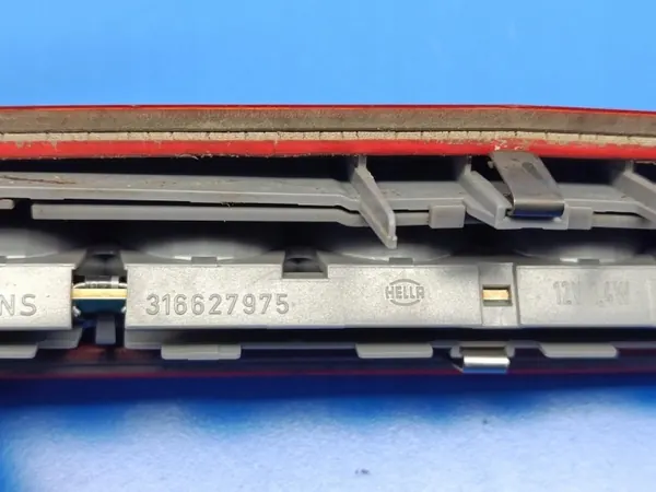 Opel Astra H Tredje Bromsljus OEM 316627975 image 3