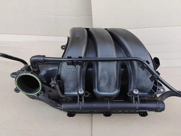 Coletor de admissão Skoda Citigo Fabia III VW Up 1.0 MPI OEM image 2