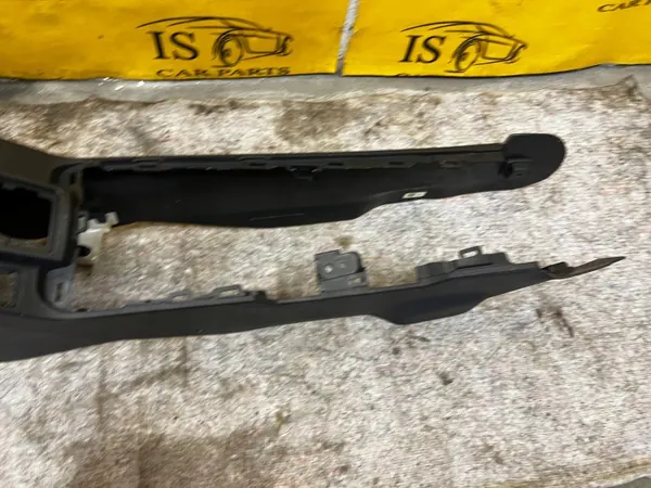 Accoudoir console centrale Ford Bronco 21- OEM image 3