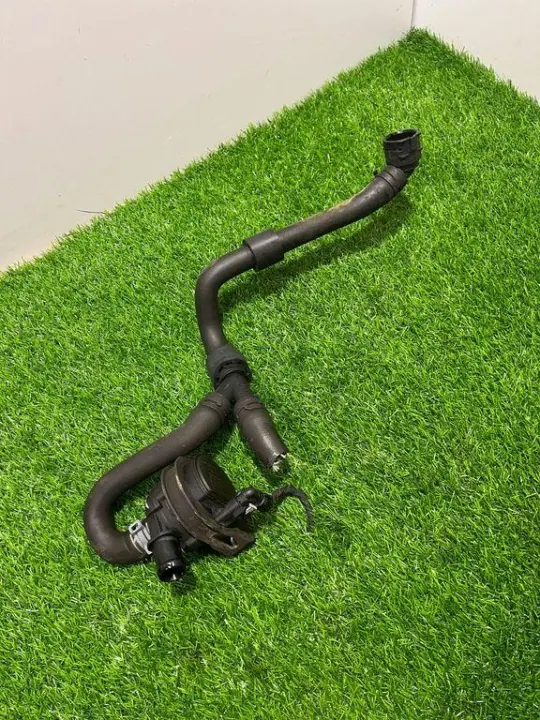 Pompe à eau OEM 2Q0965567 pour Skoda Kamiq 1.0 TSI image 3