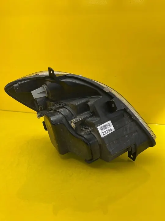 Linker Koplamp Mercedes Sprinter W906 Xenon A9068200961 image 3