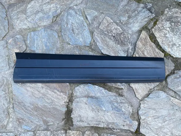 VW TIGUAN I 5N Right Front Door Trim 5N0854940A image 2