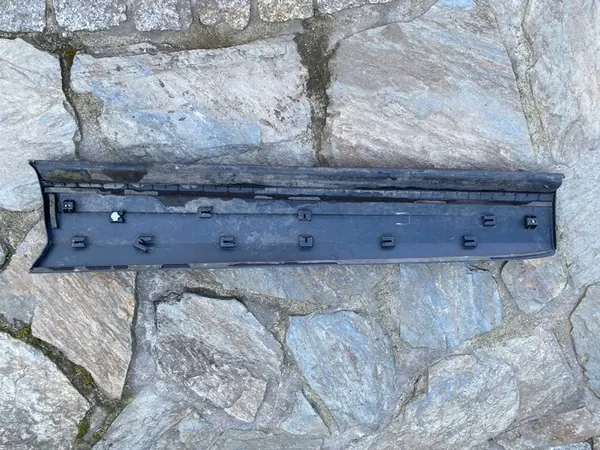 VW TIGUAN I 5N Right Front Door Trim 5N0854940A image 9