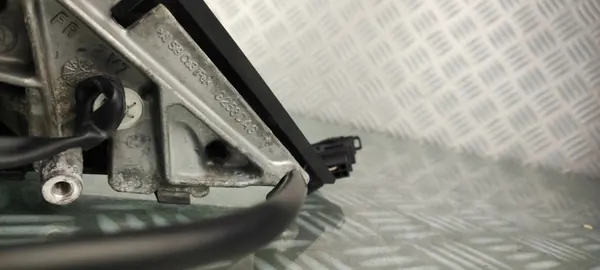 Skoda OE vänster elektrisk ytterspegel 5-pin image 9
