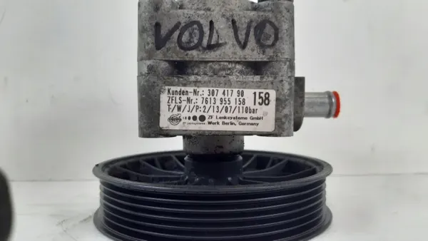 Pompe de direction Volvo V70 OEM 30741790 image 7