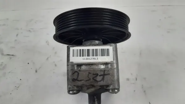 Pompe de direction Volvo V70 OEM 30741790 image 8