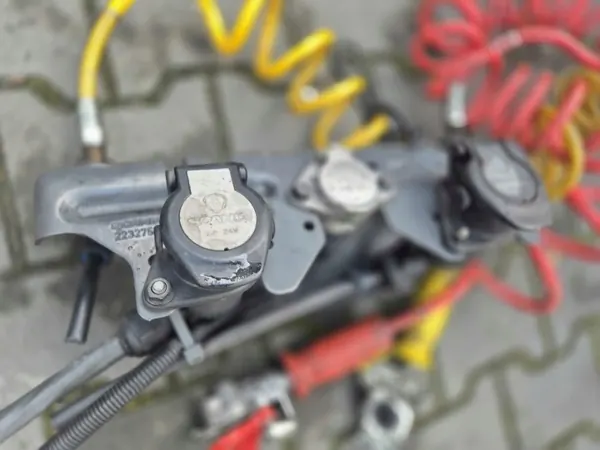 Scania NTG Halterung OEM 2232756 - Gebraucht image 3