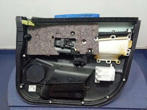 OEM 7221B203XA Framvänster Dörrklädsel Mitsubishi ASX image 7