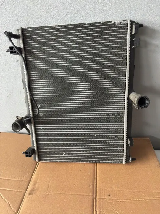 Peugeot 508 Jäähdytin OEM 9688421380 (2010-2014) image 2