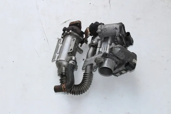 Válvula EGR 8200797706-A Acelerador 8200330810-E Renault image 2