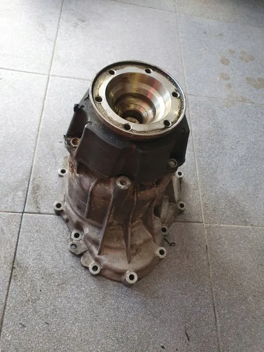 Carcaça OEM 0B4 301 213 B Audi 0B5 DL501 S-Tronic image 2
