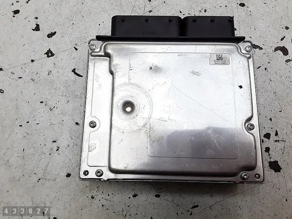 ECU BMW 1 Series 2008 2000td OEM  7823422 image 2