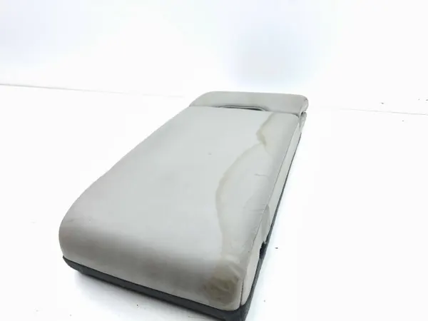 Volvo V70 2008 achterste armsteun OEM AMD213429 image 3