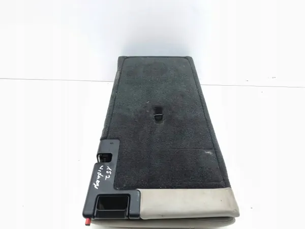 Volvo V70 2008 achterste armsteun OEM AMD213429 image 5