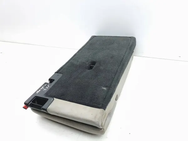 Volvo V70 2008 achterste armsteun OEM AMD213429 image 7