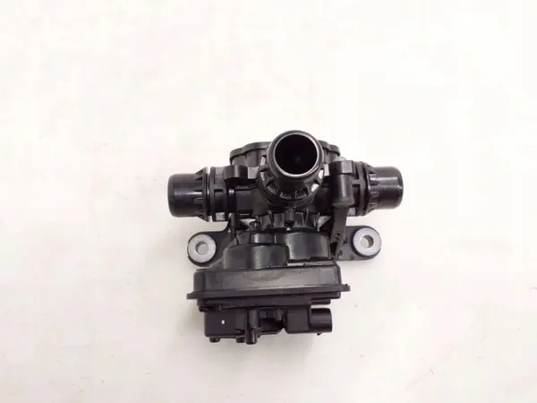 Moteur de circulation d'eau BMW OEM 9462114 iX (I20) image 2