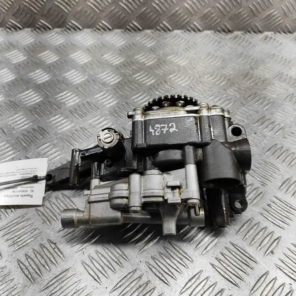 Ölpumpe Mercedes-Benz GL X166 OEM A2781810547 image 2