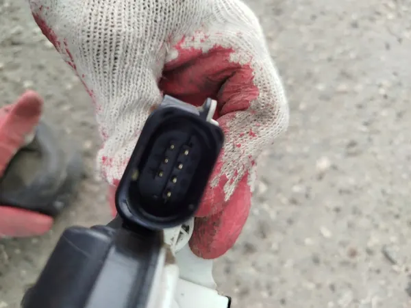 Linke Vordertürschloss Skoda Fabia II Lift 1S1837015C image 3